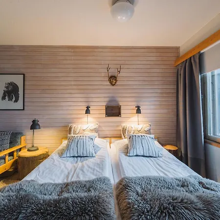Lodge 67°n Lapland Akaslompolo