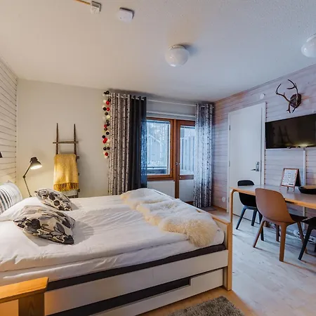 67°n Lapland Lodge