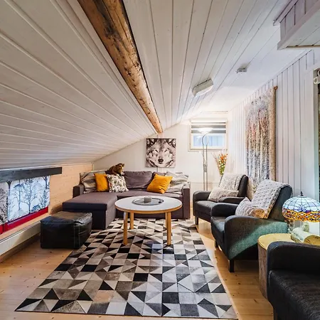 67°n Lapland Деревянный коттедж *