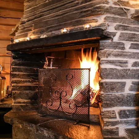 Lodge 67°n Lapland Akaslompolo