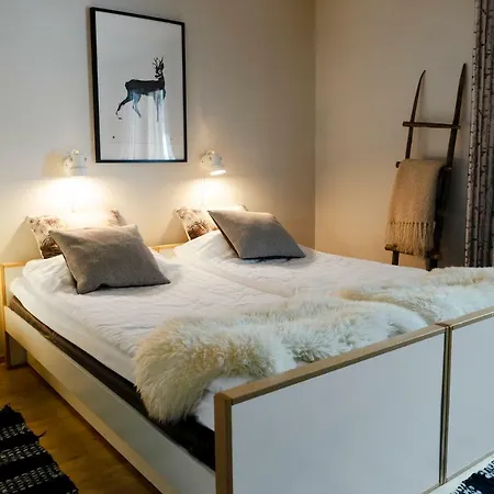 67°n Lapland Lodge